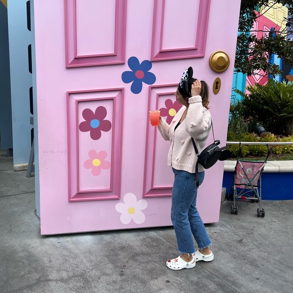 Medium Light Pink Textured Mickey Mouse Cardigan - Picture 1 of 4